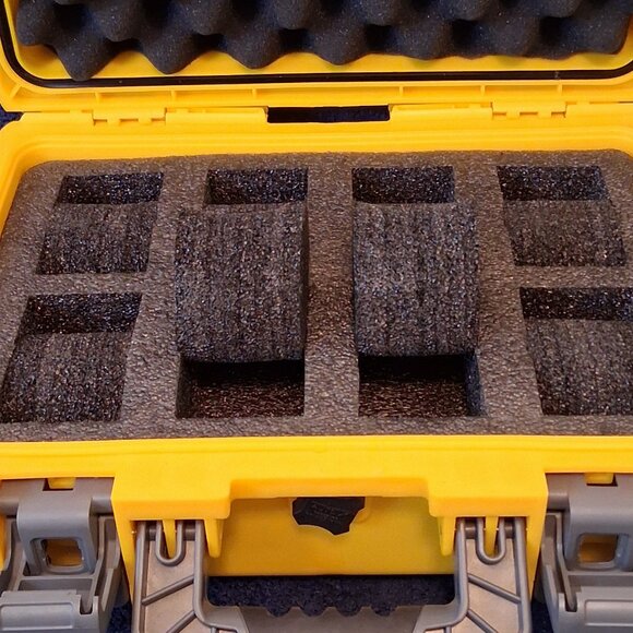 Invicta Waterproof Impact Resistant Hard Shell 8 Slot Diver Watch Case in Yellow - Picture 8 of 8